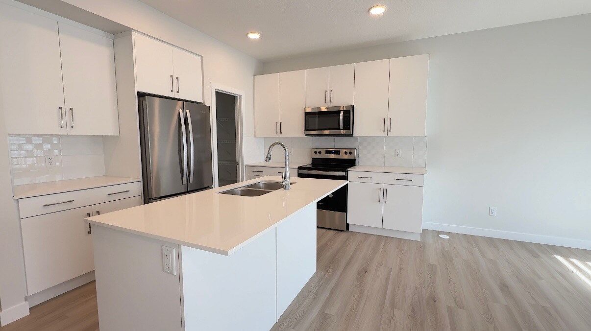 3118 Dixon Landing Southwest - M